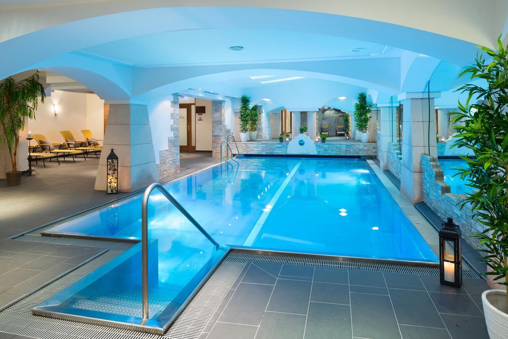 Sporthotel Cristall 플메스 외부 사진
